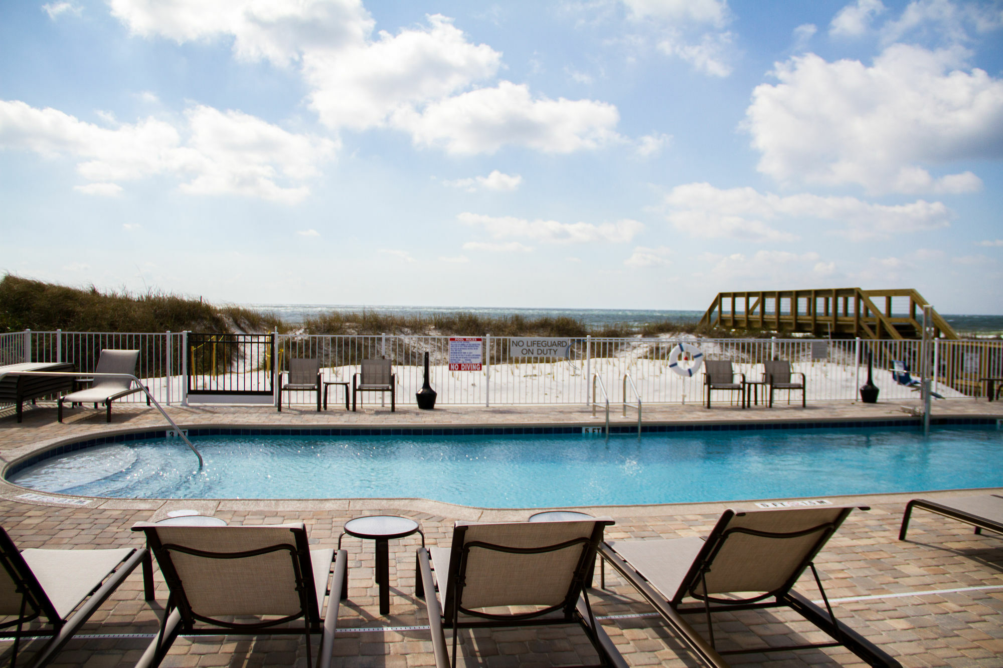 Courtyard By Marriott Fort Walton Beach-West Destin Hotel Exterior foto